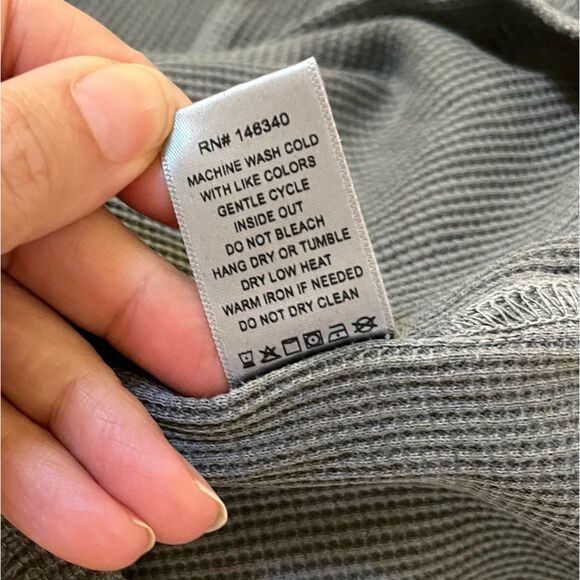 AMO Thermal Henley Tee in Tea Leaf XS - Picture 8 of 11